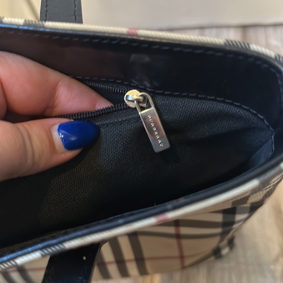 Burberry London Tote - Picture 6 of 10